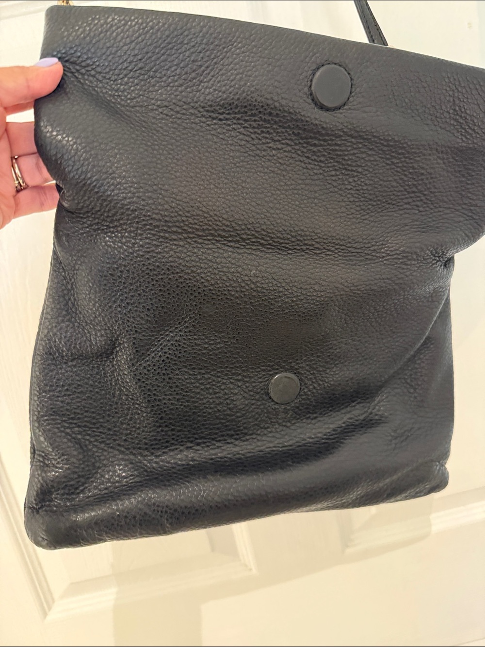 Tory Burch Black Pebbled Leather Fold-Over Crossbody with Gold-Tone Chain Strap - Picture 3 of 5
